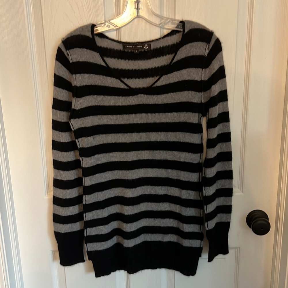 Le Phare De LaBaleine Sweater